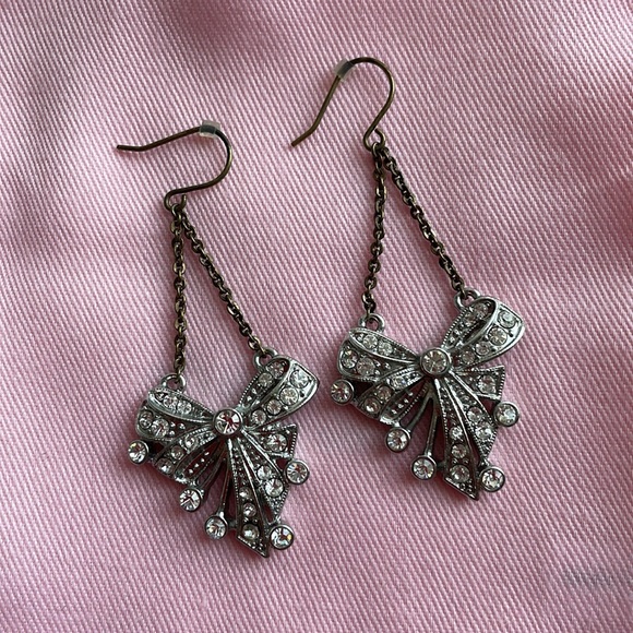 Crystal bow drop earrings - Picture 2 of 4